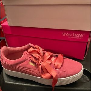 Pink puma